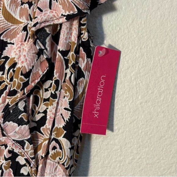 Xhilaration Pink and Gray Wrap Maxi Dress with Flutter Sleeves. - Picture 9 of 11